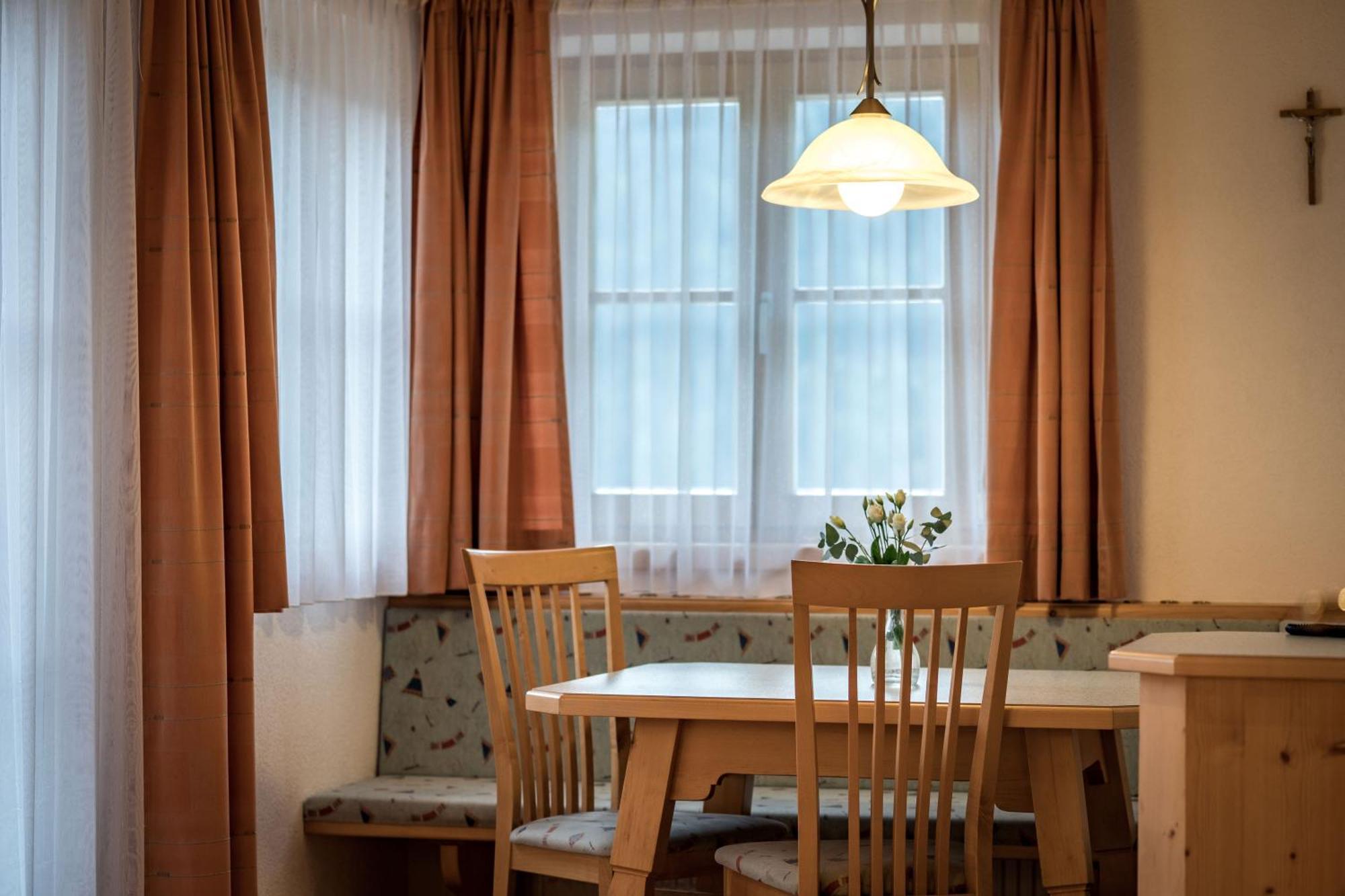 Apartmenthaus Gutwenger Innervillgraten Exterior photo
